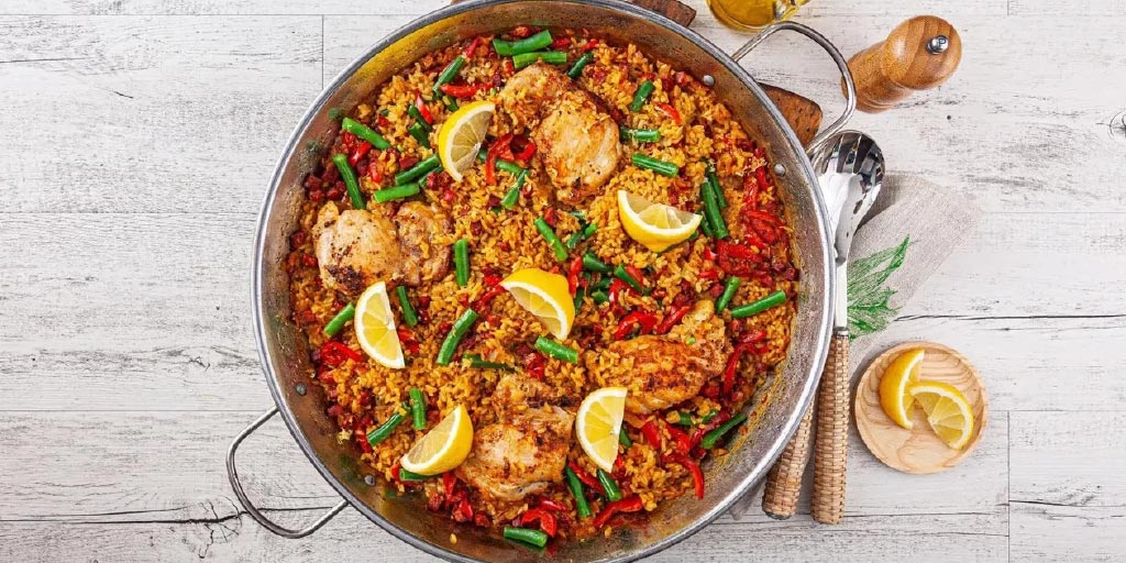 Garlic Chicken and Pork Paella