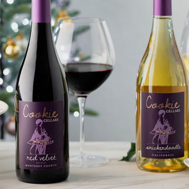 Cookie Cellars Red Velvet and Snickerdoodle wines with holiday themed cookies