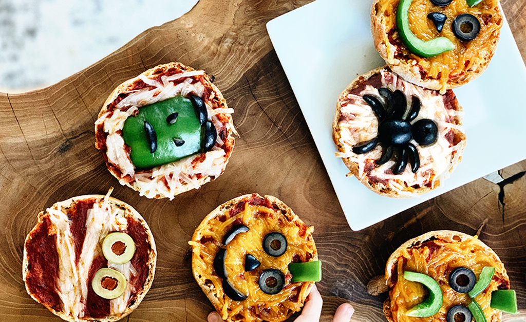 Easy Vegan Mini Pizzas